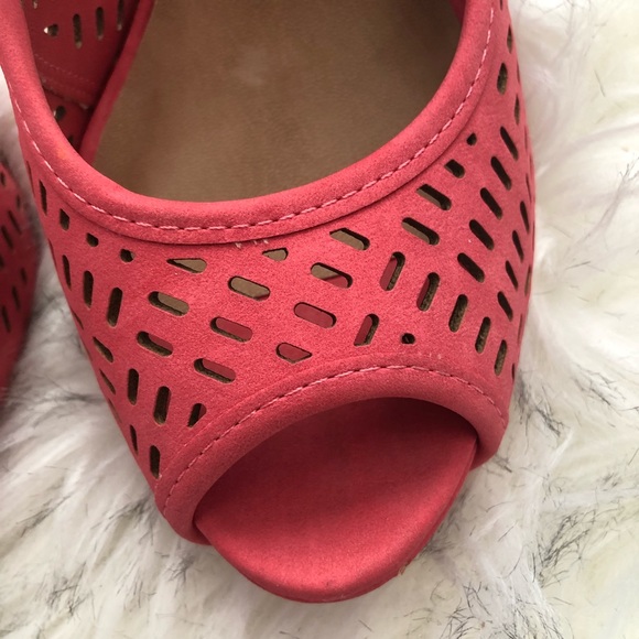 Apt 9 Coral Stilleto Heels - Picture 4 of 15